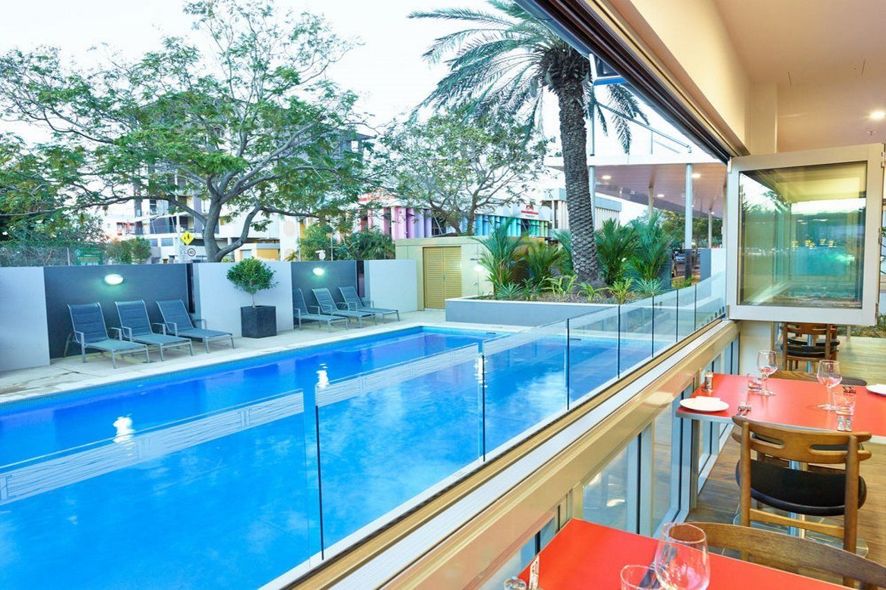 Hotel Courtyard By Marriott Darwin Exterior foto